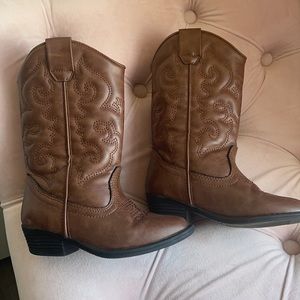 Beautiful brown boots from Nordstrom!